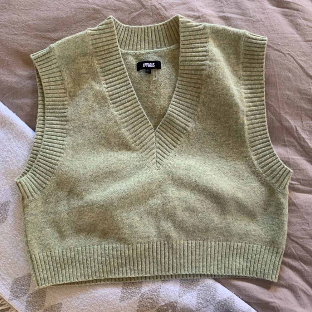 Apparis Sweater Vest